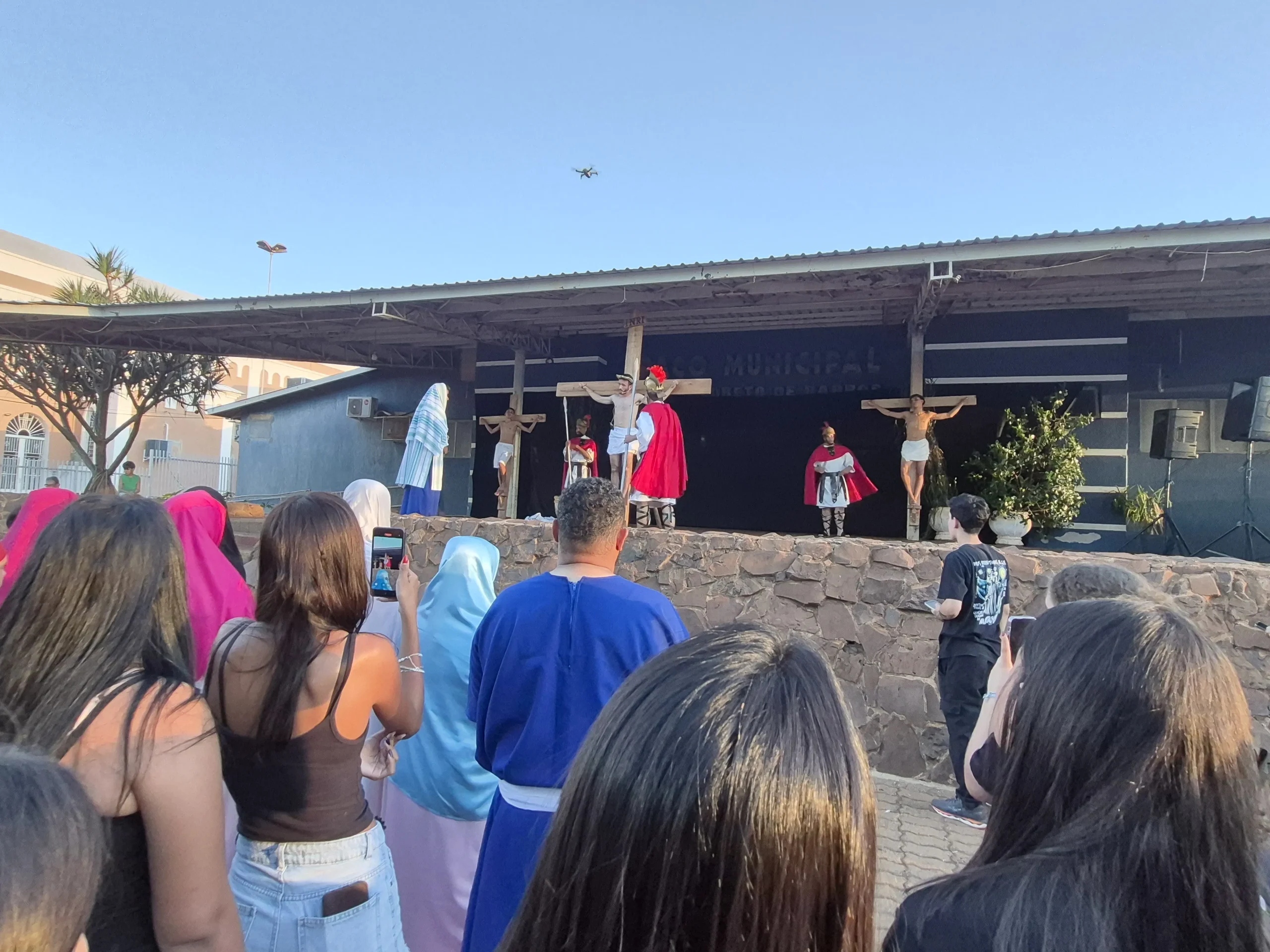 Paixão de Cristo em Castilho emociona fiéis em uma Sexta Feira da Paixão marcada por fé, silêncio e reflexão