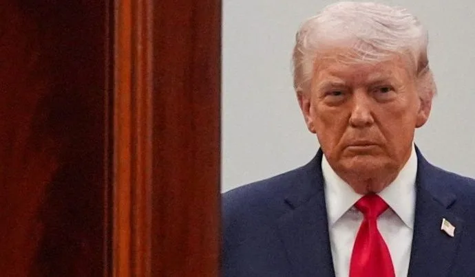Trump afirma que forças militares dos EUA permanecerão no Irã até acordo final Trump afirma que forças militares dos EUA permanecerão no Irã até acordo final