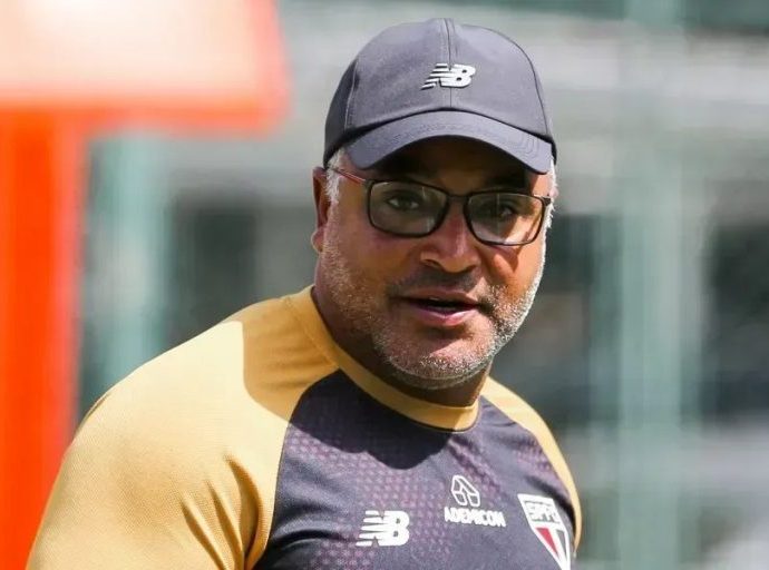 Após Críticas, Roger Machado Fala Sobre Comunicação com a Torcida do São Paulo