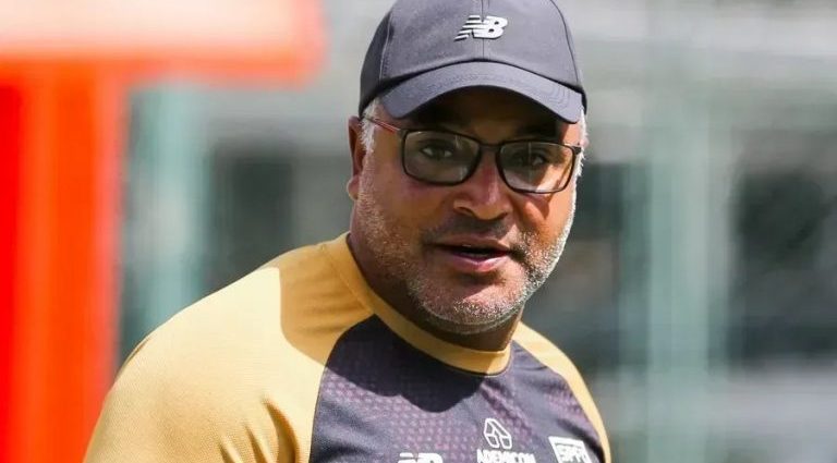 Após Críticas, Roger Machado Fala Sobre Comunicação com a Torcida do São Paulo