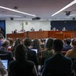 Generais Detidos Buscam Redução de Penas Através da Leitura