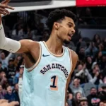 Victor Wembanyama faz história e é eleito Defensor do Ano na NBA por votação unânime