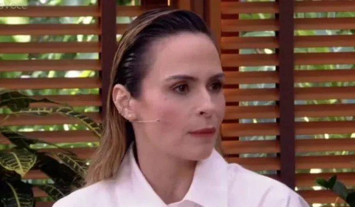 Ana Paula Renault, campeã do BBB 26, compartilha luto e estratégia de jogo