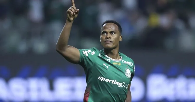 Jhon Arias marca golaço e Palmeiras vence o Bahia no Campeonato Brasileiro