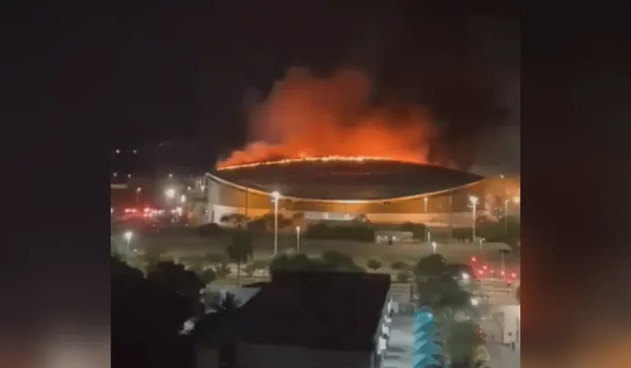 Polícia Civil investiga incêndio no Velódromo do Parque Olímpico no Rio de Janeiro Polícia Civil investiga incêndio no Velódromo do Parque Olímpico no Rio de Janeiro