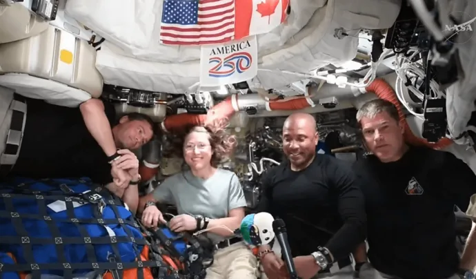 Astronautas da Artemis II Recebem Suprimento de Papel Higiênico Após Desafios no Banheiro da Nave