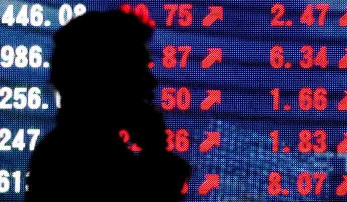 Mercados Asiáticos Registram Alta com Reflexos de Wall Street e Tensão no Oriente Médio