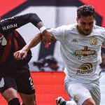 Athletico-PR vence Chapecoense e se aproxima do G4 do Brasileirão