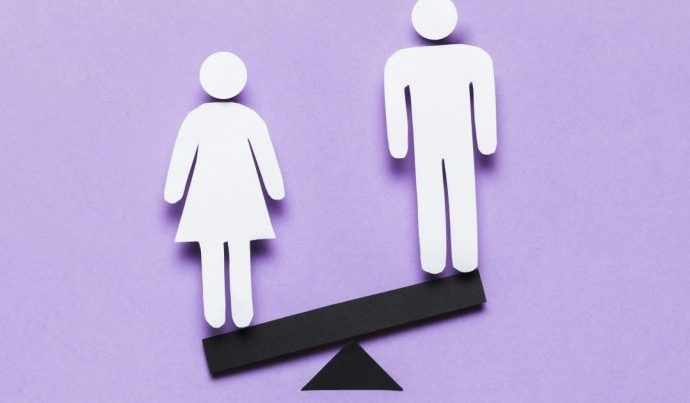 Pesquisa revela que mulheres enfrentam mais dificuldades financeiras que homens no Brasil