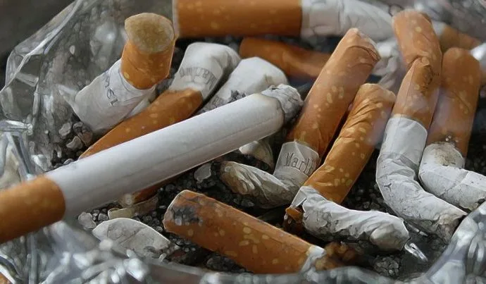 Governo aumenta imposto sobre cigarros para frear alta dos combustíveis
