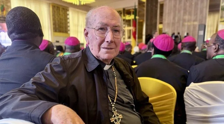 Bispo Cesare Bonivento inicia nova missão em Camarões sob orientação do Papa Francisco