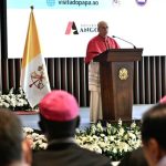 Papa destaca esperança e desenvolvimento em visita a Angola