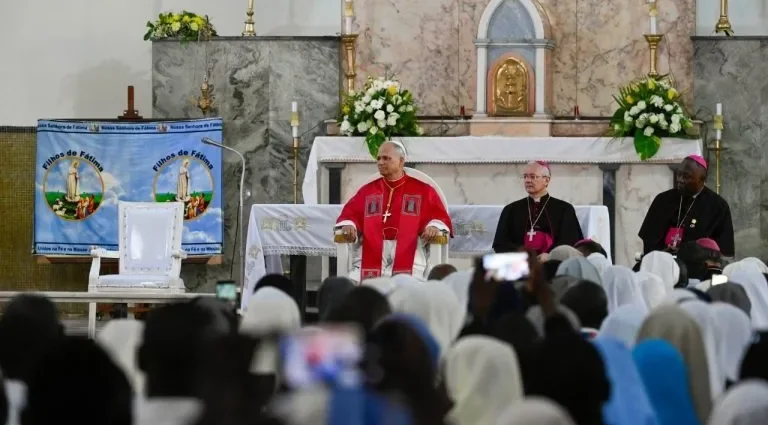 Papa destaca a importância da fidelidade a Cristo e a promoção da paz em Angola