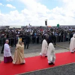 Papa encerra visita a Saurimo e se encontra com líderes da Igreja em Luanda