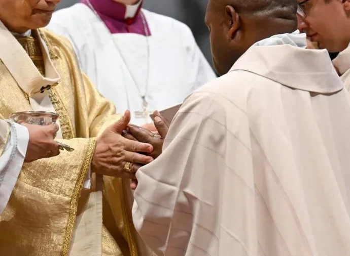 Papa ordena novos padres na Diocese de Roma em celebração especial