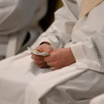 Igreja no Laos celebra a ordenação de dois novos sacerdotes