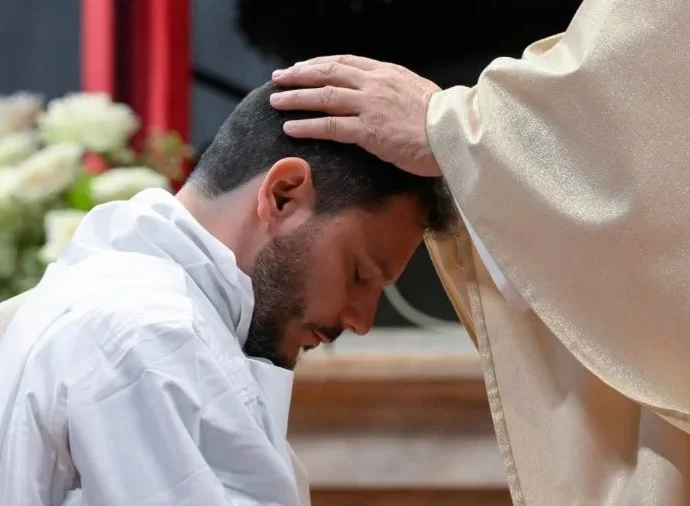 A Necessidade de Reconhecer a Humanidade dos Ministros Religiosos