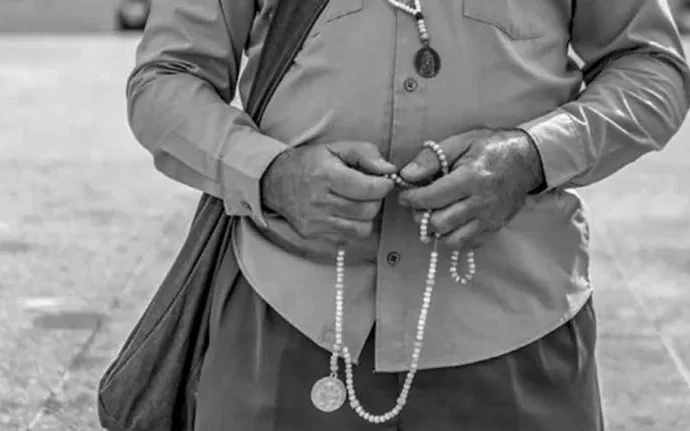 A Devoção Latino-Americana Através da Visão de um Fotógrafo Brasileiro
