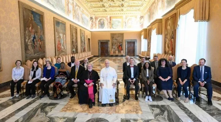 Papa enfatiza a importância da caridade e da proximidade com cristãos do Oriente Médio