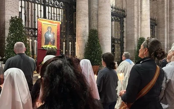 Iniciativa de Oração em Roma: ‘Um Mês com Maria’ Começa Hoje