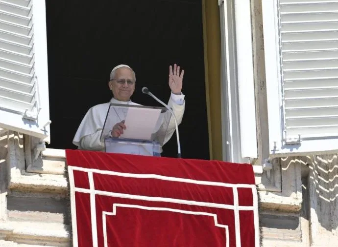 Leão XIV Reflete sobre a Páscoa como Símbolo de Esperança em Tempos de Conflito