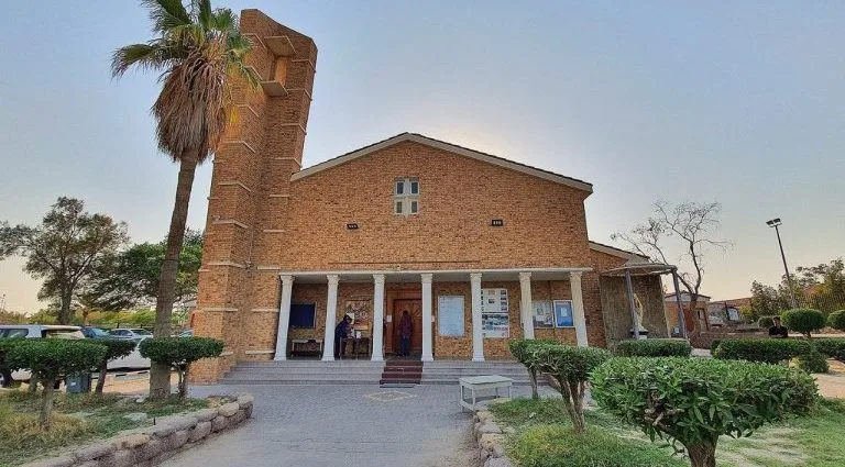 Páscoa em Tempos de Conflito: Vigários do Golfo Apreciam a Fé das Comunidades Cristãs