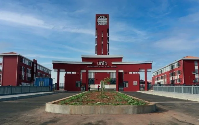 Universidade de Cabo Verde discute Ética da Investigação em Dia Mundial da Saúde