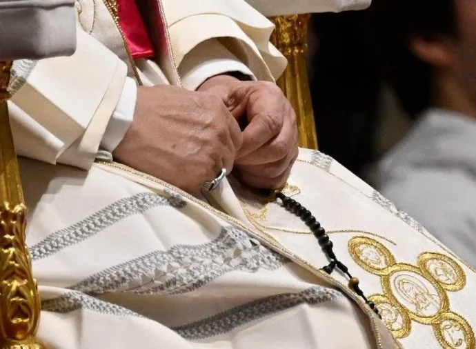 Papa Francisco pede união pela paz em meio à crise global