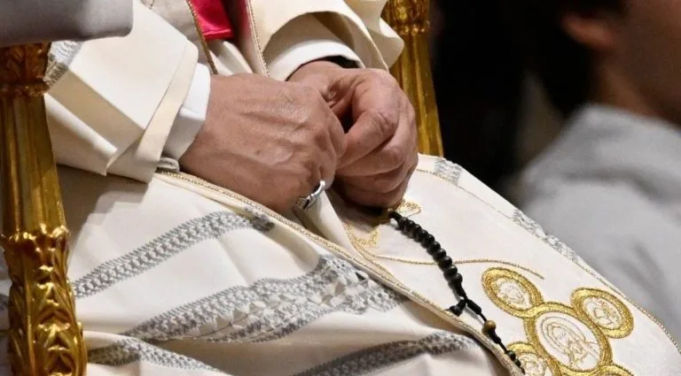 Papa Francisco pede união pela paz em meio à crise global
