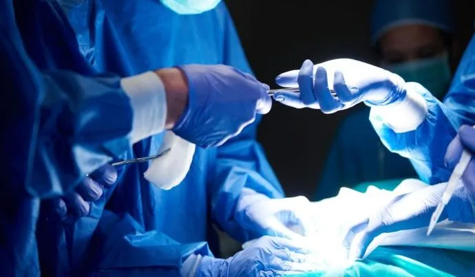 Estudo aponta benefícios do cateterismo em comparação à cirurgia torácica