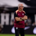 Pressão sobre Dorival Júnior aumenta após derrota do Corinthians para o Fluminense