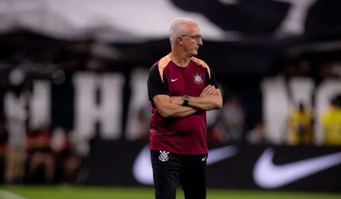 Pressão sobre Dorival Júnior aumenta após derrota do Corinthians para o Fluminense