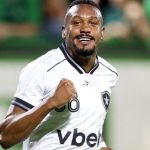 Botafogo conquista vitória expressiva sobre a Chapecoense na Arena Condá