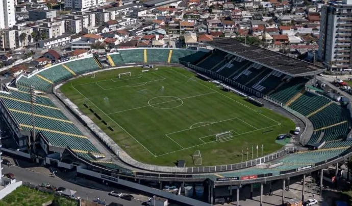 Athletic Club e Internacional se enfrentam na Copa do Brasil; veja as escalações
