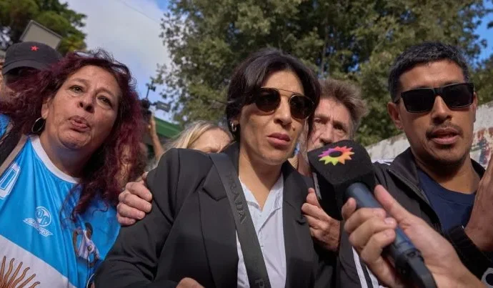 Filha de Maradona denuncia equipe médica em julgamento sobre a morte do pai