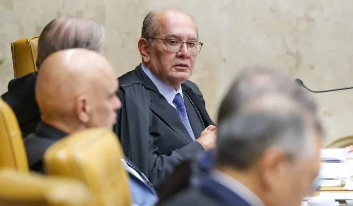 STF declara inconstitucional lei de SC que proibia cotas raciais STF declara inconstitucional lei de SC que proibia cotas raciais