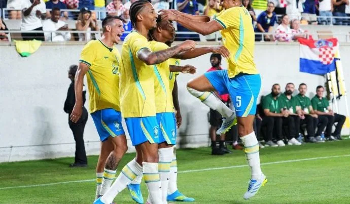 Brasil vence Croácia em amistoso e Ancelotti destaca disputa por vagas na Copa do Mundo