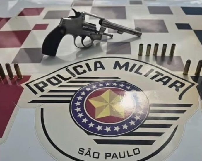 Homem é preso com revólver calibre 38 e munições em Castilho (SP)