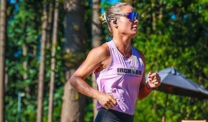 Tragédia no Ironman Texas: Triatleta brasileira Mara Flávia Araújo morre durante prova Tragédia no Ironman Texas: Triatleta brasileira Mara Flávia Araújo morre durante prova