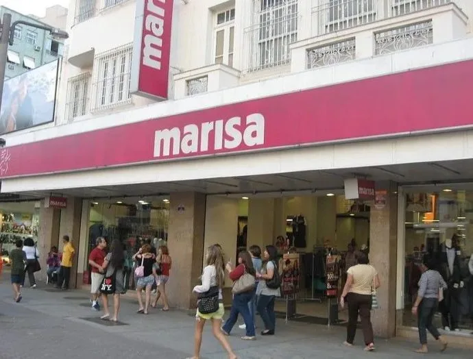 Marisa Lojas registra prejuízo de R$ 70,3 milhões no quarto trimestre de 2025
