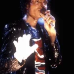 Luva de Cristais de Michael Jackson é Leiloada por Quase R$ 1 Milhão em Paris
