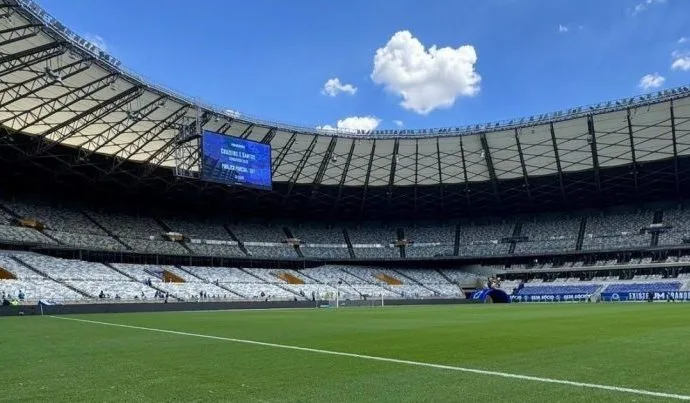 Cruzeiro e Grêmio se enfrentam às 20h30 em partida do Brasileirão