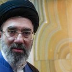 Irã anuncia nova etapa na gestão do Estreito de Ormuz, afirma Líder Supremo