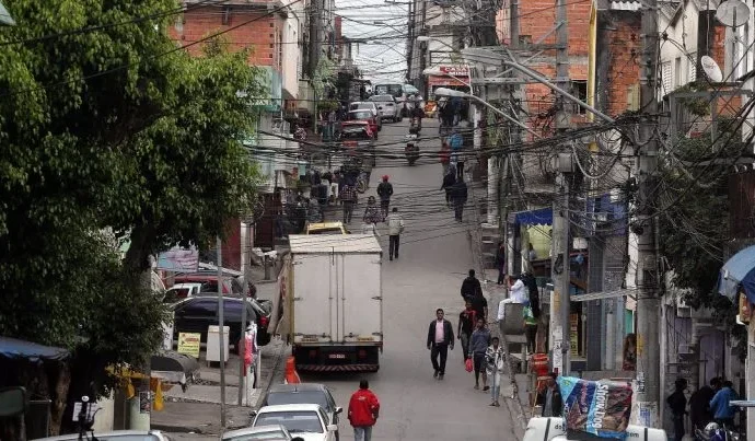 Estudo revela cortes no orçamento de moradia em meio à crise climática Estudo revela cortes no orçamento de moradia em meio à crise climática