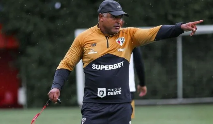 Roger Machado reencontra o Internacional no Beira-Rio