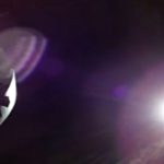 Missão Artemis II: Astronautas Vivenciam Eclipse Solar Através da Lua