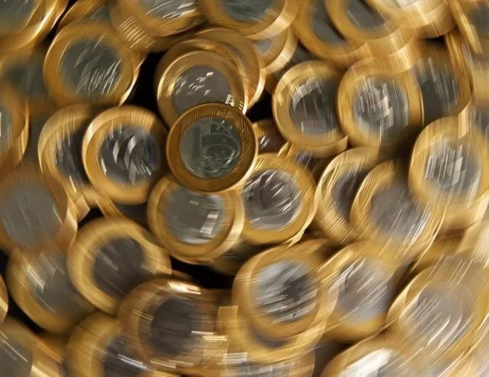 Taxas de Juros Futuros Sobem Levemente Após Dados Positivos do IBC-Br