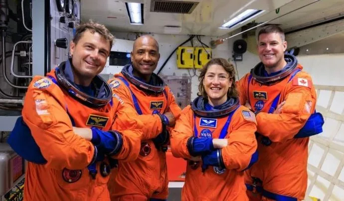 Artemis II: Sensores Monitoram Astronautas em Tempo Real Durante Missão à Lua