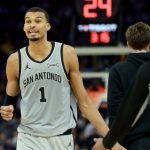 Wembanyama brilha e Spurs superam Warriors na NBA