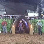 VÍDEO: Segundo dia da Festa do Peão em Castilho 2026 começa com portões abertos e público chegando ao recinto